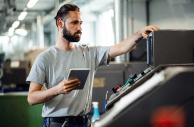 A Digitalização na Ferramentaria: Como o ERP Transforma a Gestão de Produção e Estoque